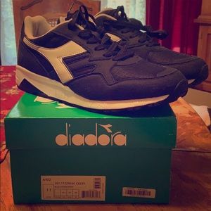 DIADORA SNEAKERS NEW WITH BOX